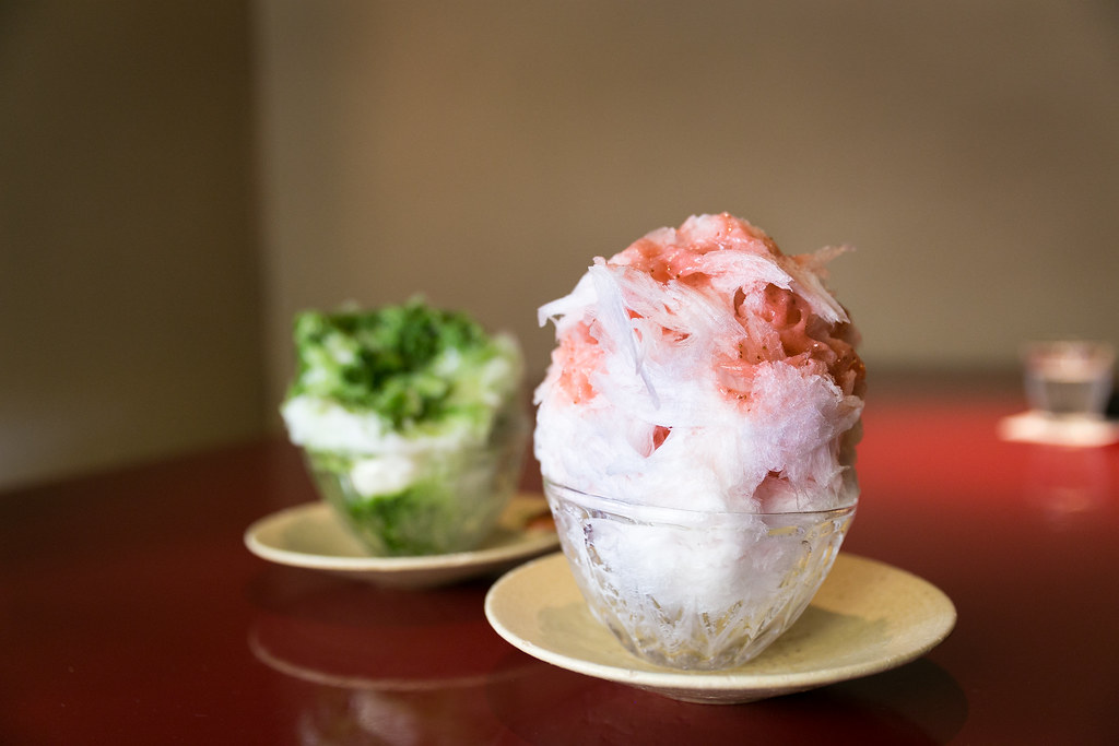 Strawberry kakigori